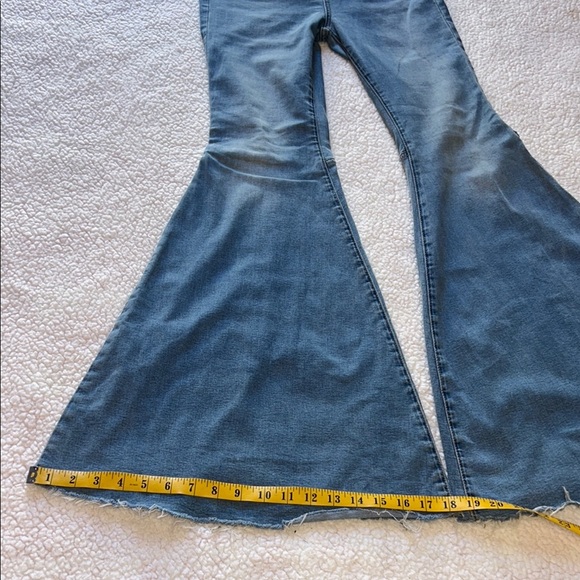We The Free Light Blue Wide Leg Jeans - Picture 7 of 13